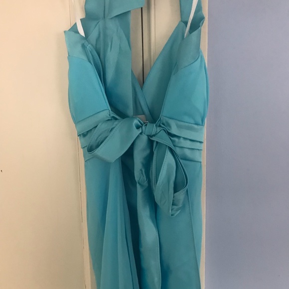 Semi formal dress - Picture 3 of 3